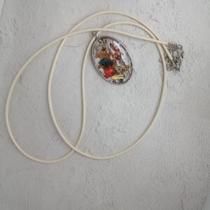 Pressed Flower Oval Pendant Necklace • Silver Tone • Handmade by Luna & Roo